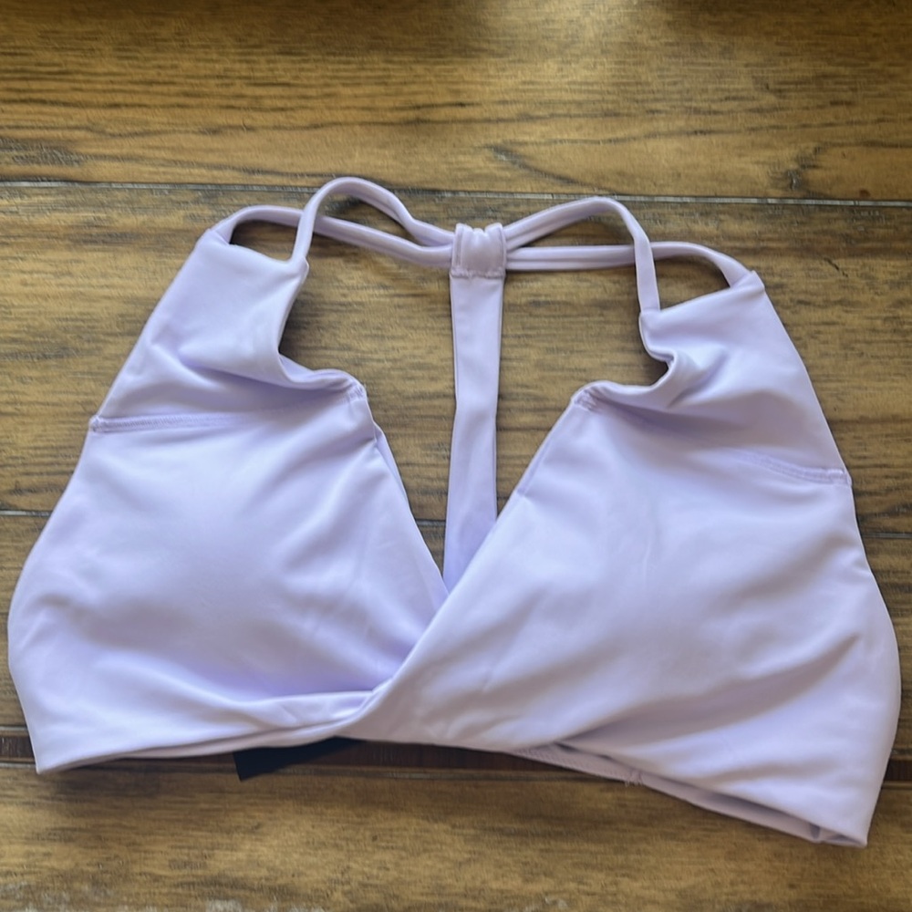 Fabletics  PureLuxe Plunge Low Impact Bra Lavender Sports Bra size XL